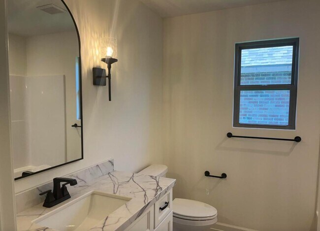 1901 Wes Milligan Ln, Columbia, MO 65201 - photo 7