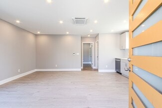 2914 E 5th St Unit 2916, Long Beach, CA 90814