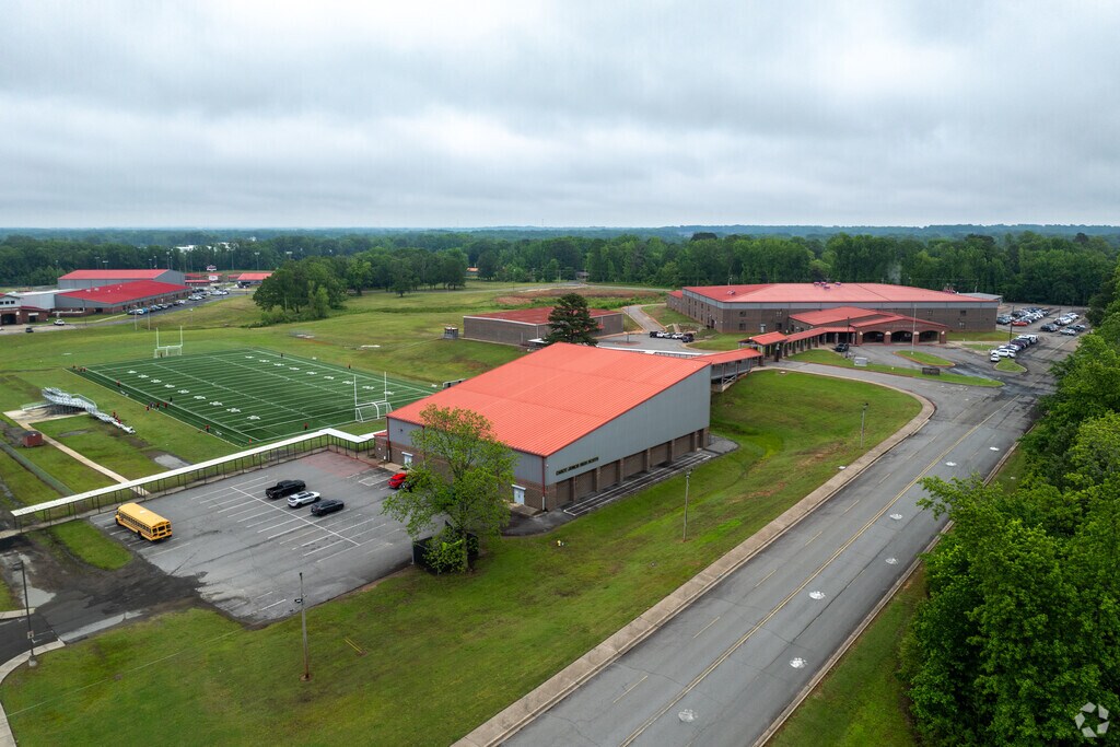 There are many sporting options available at Cabot Junior High School.