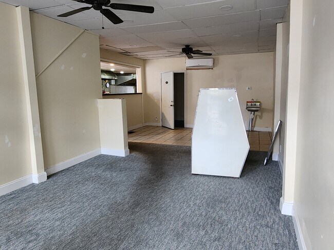 27 Main St unit 27 Main Street, Brockport, NY 14420 - photo 4