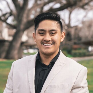 Andrew Bagasbas