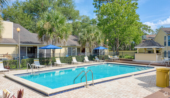 Douglaston Villas & Townhomes - 1030 Douglas Ave, Altamonte Springs, FL ...