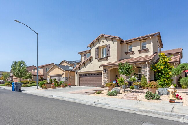 The new home developments in East Madera offer a range of style accents.