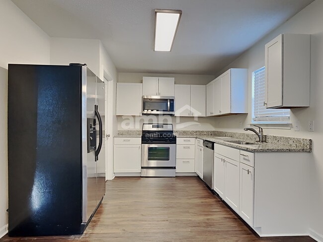 2306 Westmere Dr, Plainfield, IN 46168 - photo 3