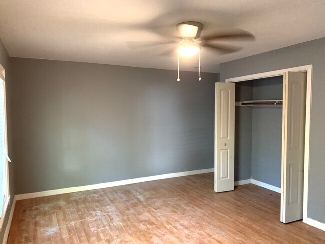 720 Menchaca St, San Antonio, TX 78207 - photo 7