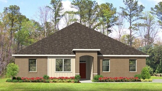 107 Firefly Dr, Lucedale, MS 39452