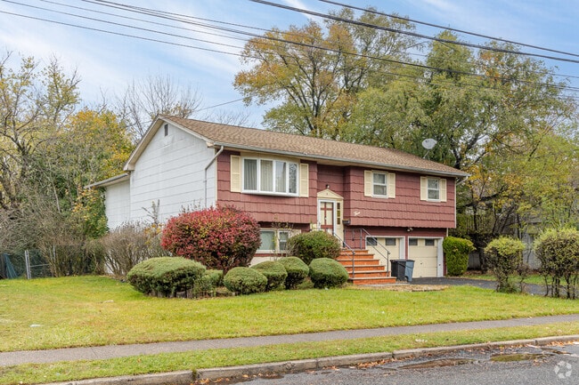 Spring Valley are mostly single family ranch style homes.