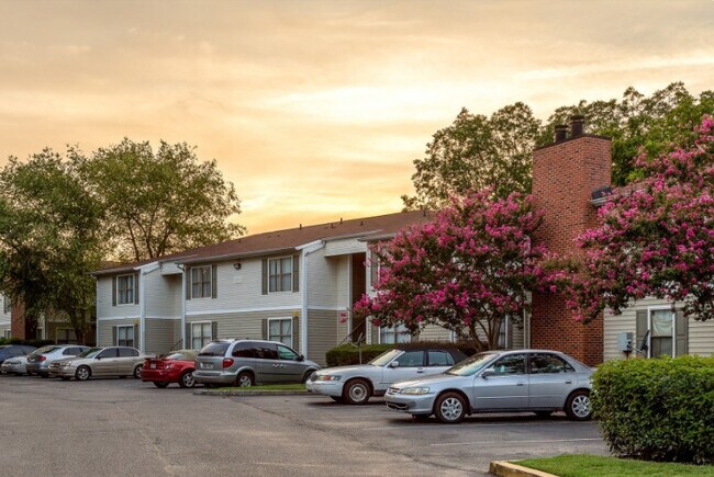 The Parkway, Memphis, TN 38115 - photo 2