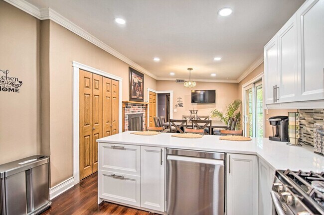 1003 N Rd unit ID1305993P, Fox River Grove, IL 60021 - photo 6