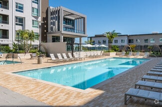 100 S Zoo Ln, Santa Ana, CA 92701