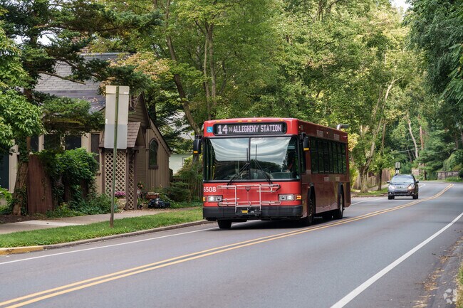 By foot or by public transit, it's easy to make your way around Edgeworth.