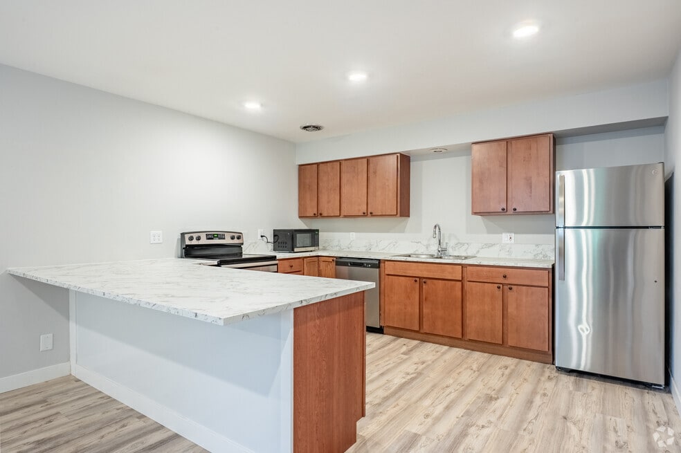 Parks Edge Apartments, McFarland, WI 53558 - photo 1