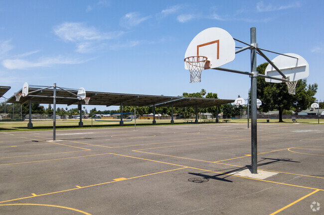 The basketball courts at Jefferson Elementary School in Clovis are well-maintained.