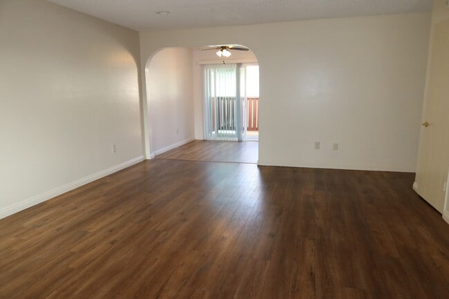 414 W Kelly Ave unit C, Orange, CA 92866 - photo 5