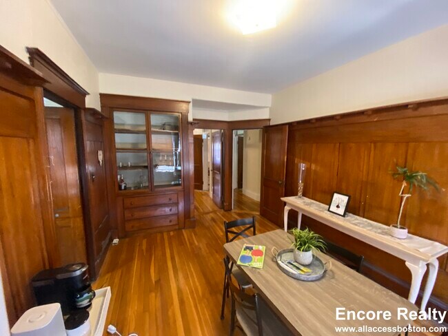 142 Wood Ave unit 2, Boston, MA 02136 - photo 4