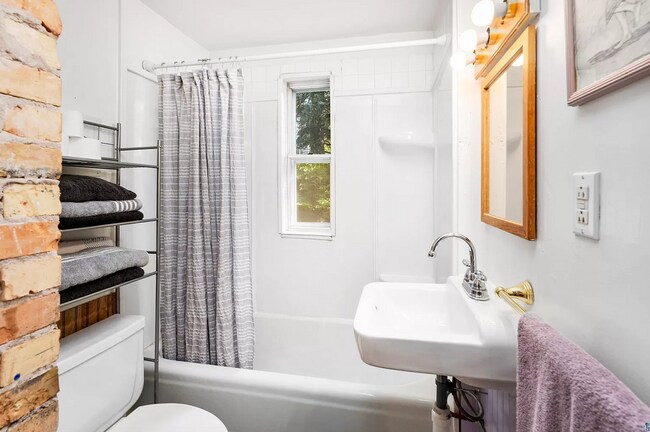 316 N 15th Ave E unit 1, Duluth, MN 55812 - photo 3