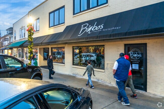 Wonder Woods residents in the mood for italian food can head over to Bimbos in McHenry.