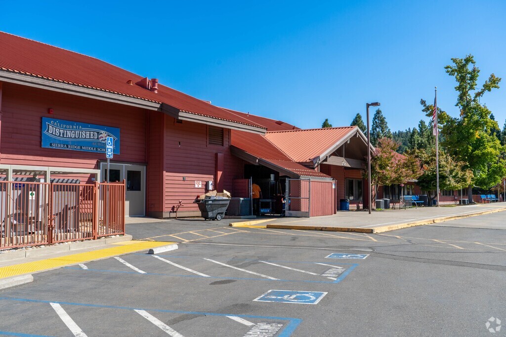 Sierra Ridge Middle School provides high quality education in El Dorado County.