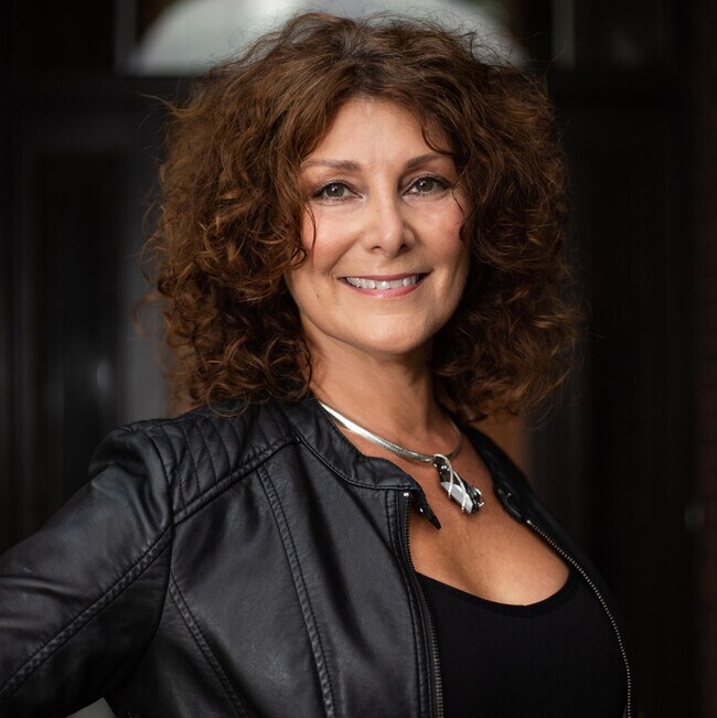 Susan Bratto