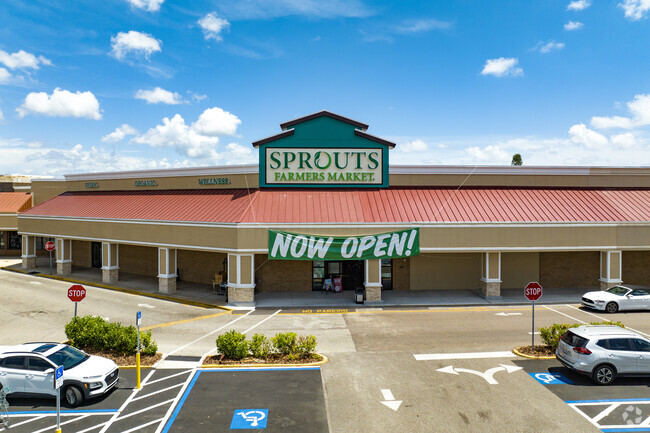 The Sprouts Farmers Market is now open in Samoset for fresh groceries.