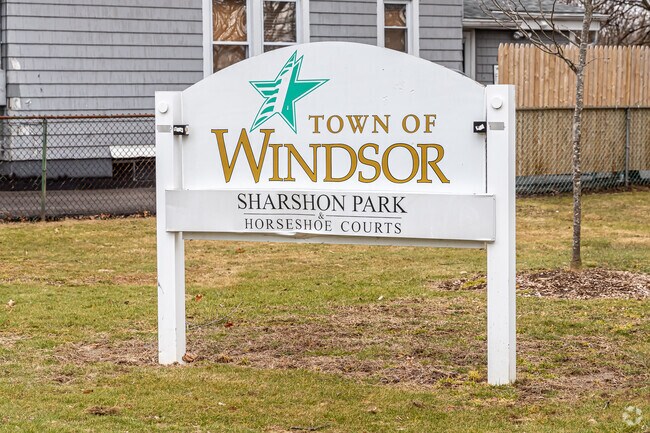 Welcome to Sharshon Park in the Wilson community.