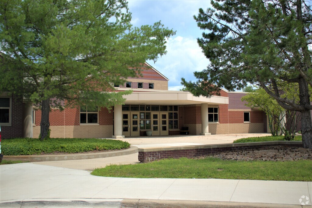 William A. Brummer Elementary School, Rankings & Reviews - Homes.com