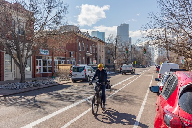 The Cole neighborhood has easy access to great bike lanes.