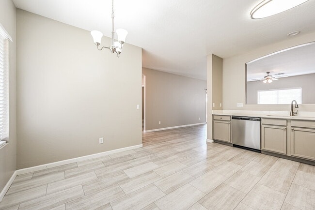 12084 W Dreyfus Dr, El Mirage, AZ 85335 - photo 6