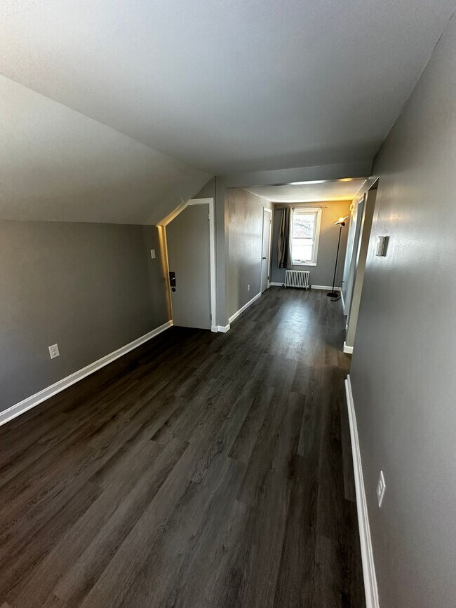 176 Park St unit 176 Park St 2, Burlington, VT 05401 - photo 2