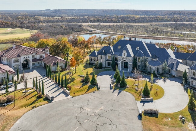 Stone Canyon is know for it's sweeping views and serene settings.