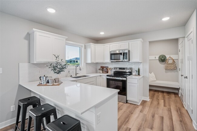 25087 Bluebird Cir, Adel, IA 50003 - photo 2