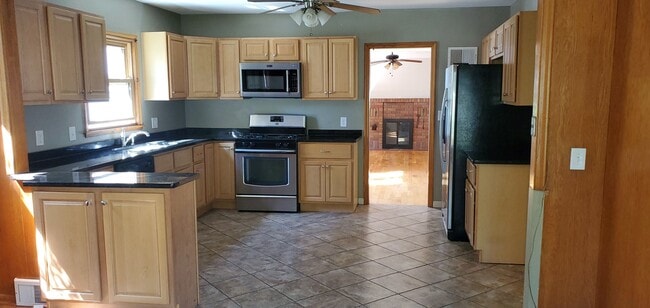 2923 Arthur St NE, Minneapolis, MN 55418 - photo 2