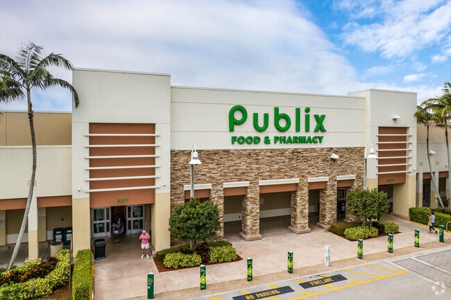 Publix in Boca del Mar offers convenient grocery shopping for residents.