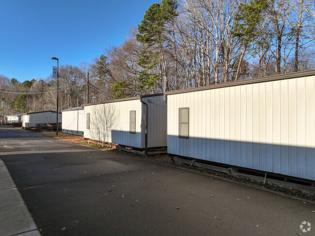 There are a few mobile classrooms at J.V. Washam Elementary School.