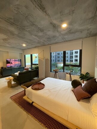 414 NW 32nd St Unit S2, Miami, FL 33127