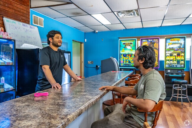 Andy’s Corner Restaurant & Bar is one of the local neighborhood establishments in Lakeview.