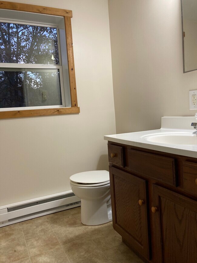 For Rent 640 McGlaughlin Rd Unit B, Fairfield, PA 17320