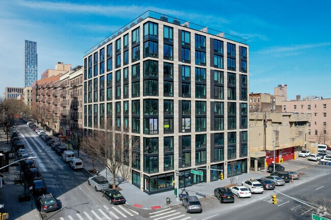 Huxley Condo's is a modern-style building located in East Harlem Ney York.