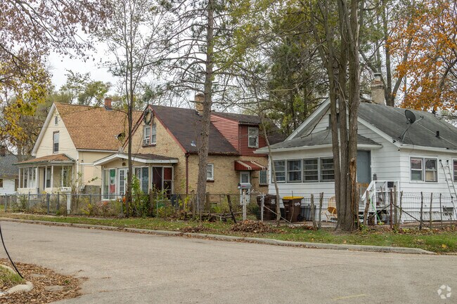 Southeast Helping Hands contains a blend of housing types, including single-family homes.