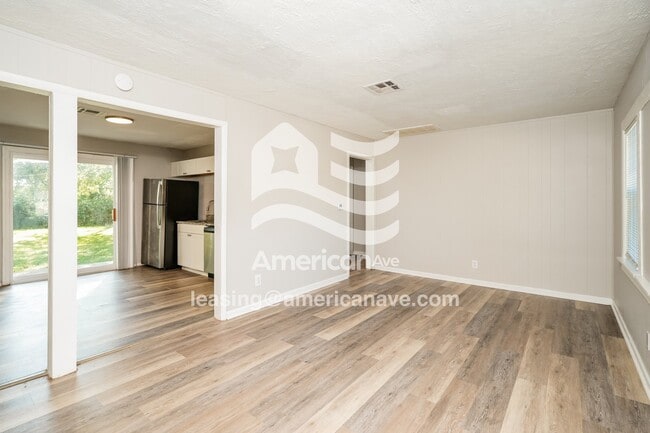 1533 N Delaware Place, Tulsa, OK 74110 - photo 5