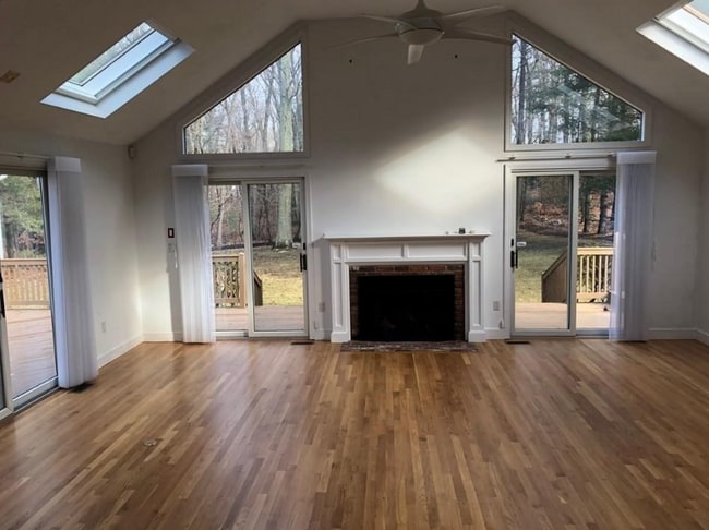 109 E Emerson Rd, Lexington, MA 02420 - photo 2