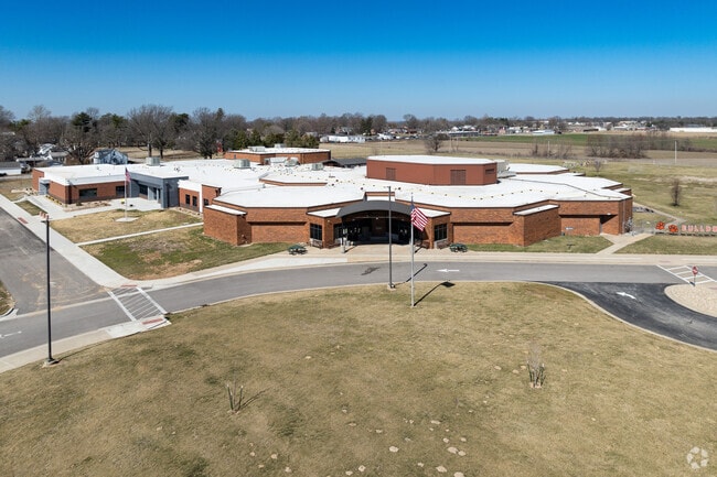 Athletics at W J Zahnow Elementary School build teamwork, and school spirit in Waterloo, IL.