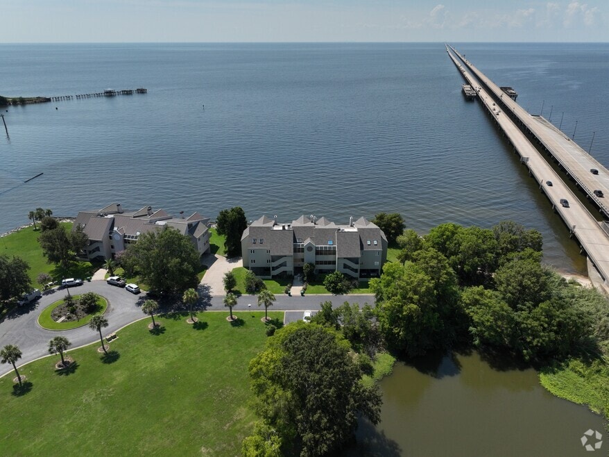 103 Mariners Blvd unit 1C, Mandeville, LA 70448 - photo 2