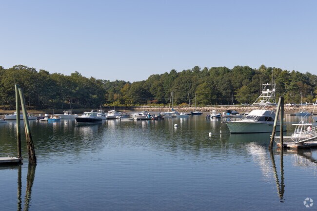 York Harbor provides calm waters for boating enthusiasts.
