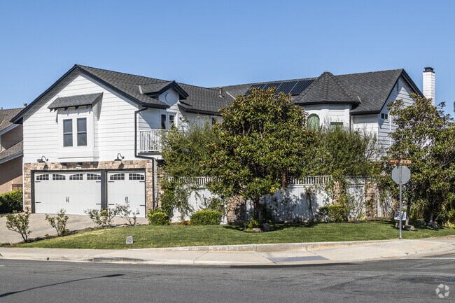 Coast District offers single-family homes built from 1980s.