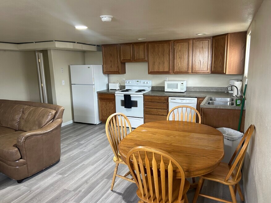1109 Alder St unit C, Rawlins, WY 82301 - photo 1