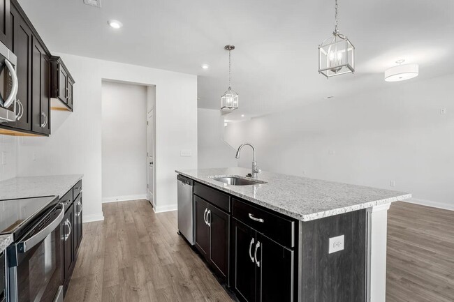 2204 Melk Ln, Columbia, TN 38401 - photo 6