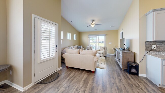 1631 Hepburn Dr, Little River, SC 29566 - photo 2