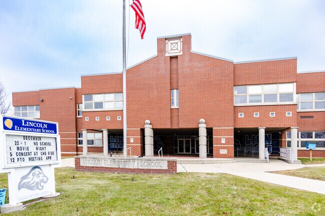 Cudahy kids can attend Lincoln Elementary.