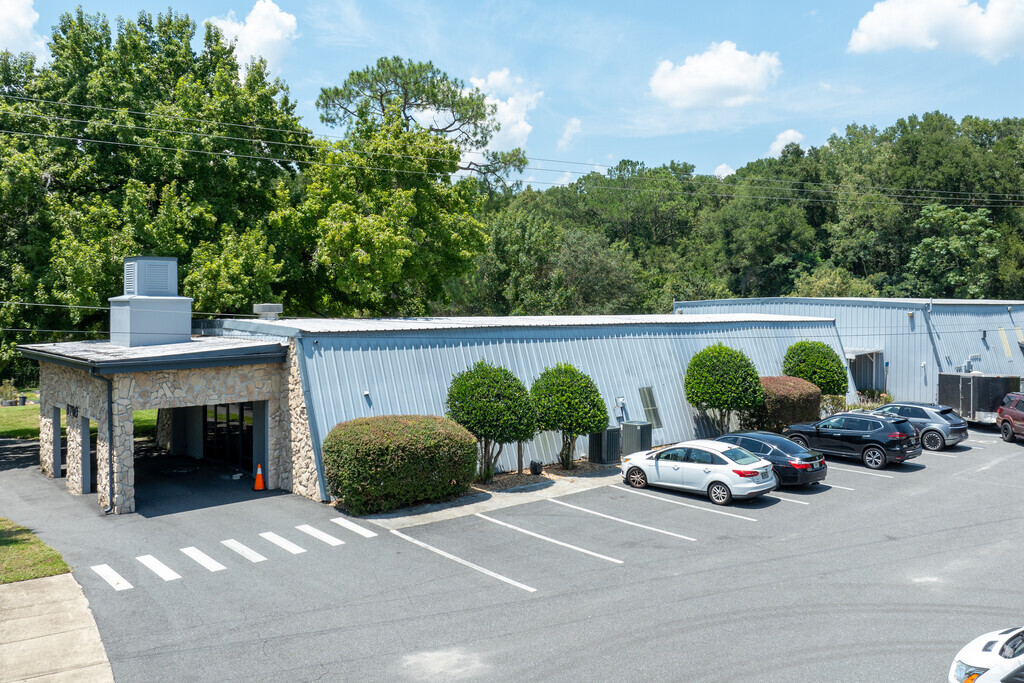 Trilogy School of Learning Alternative earns an overall grade of B minus from Niche.